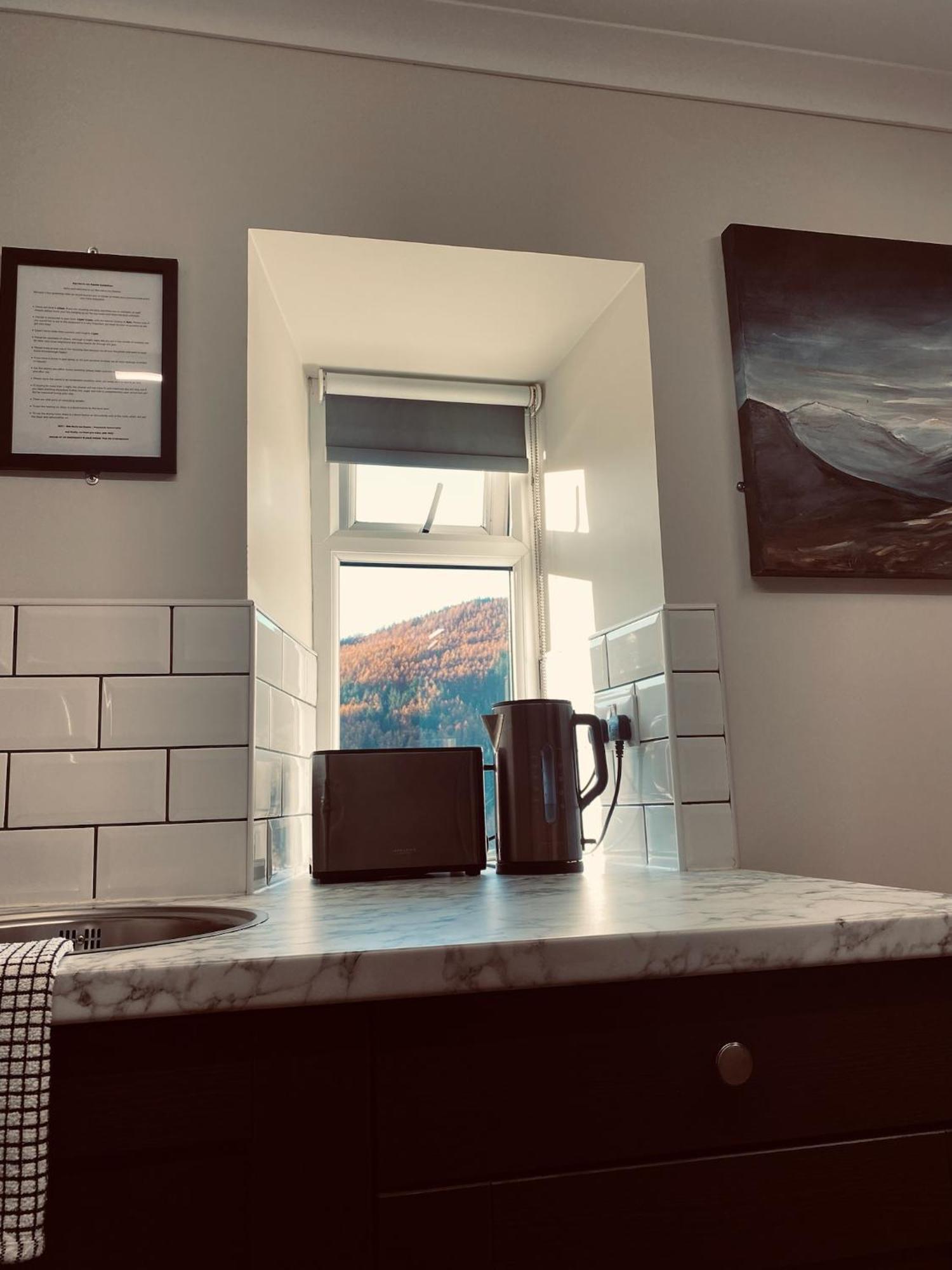 Ben Nevis Inn Rooms 威廉堡 外观 照片