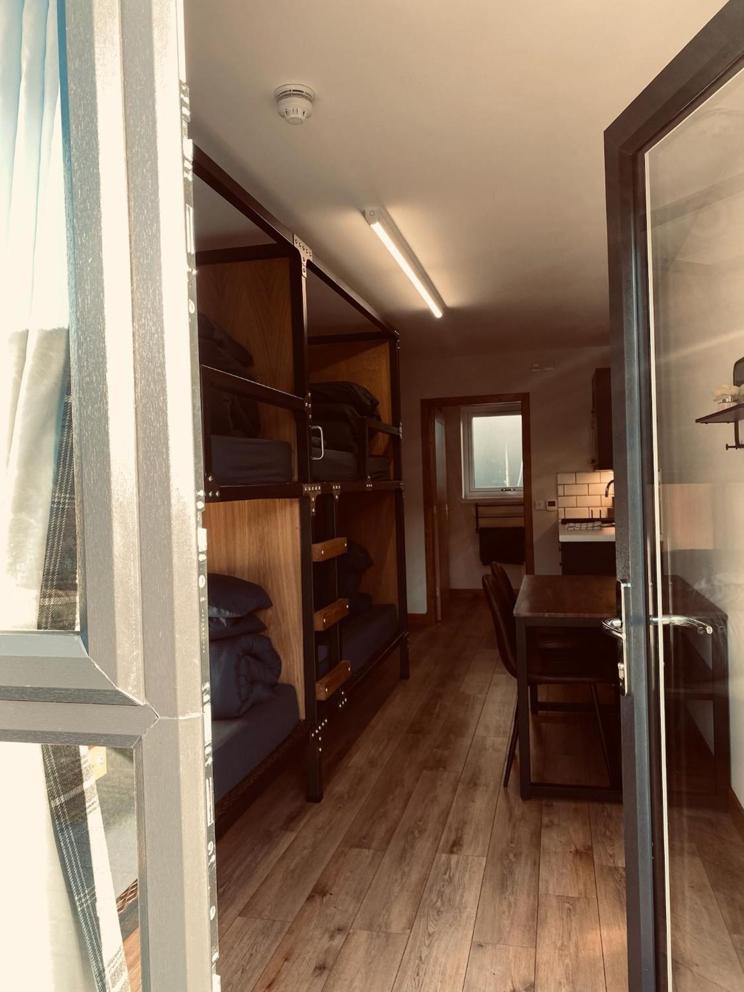 Ben Nevis Inn Rooms 威廉堡 外观 照片